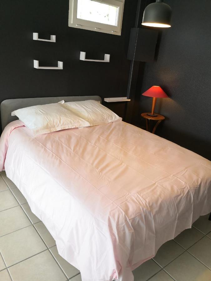Chambre Meublee Avec Vue Panoramique A Perigueux Sanilhac  Екстериор снимка