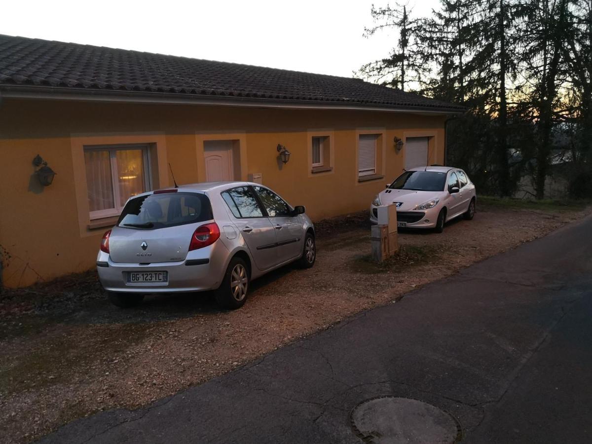 Chambre Meublee Avec Vue Panoramique A Perigueux Sanilhac  Екстериор снимка